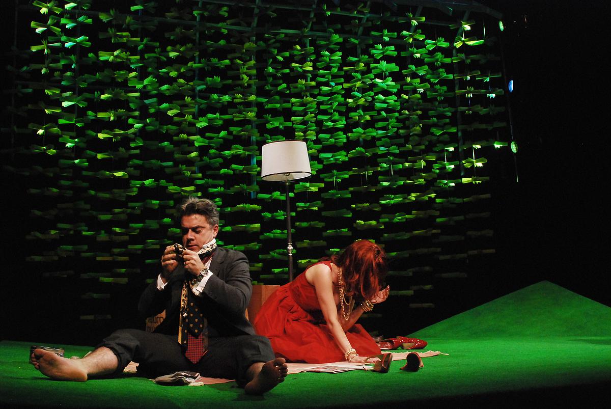 PRODUCTION PHOTO
