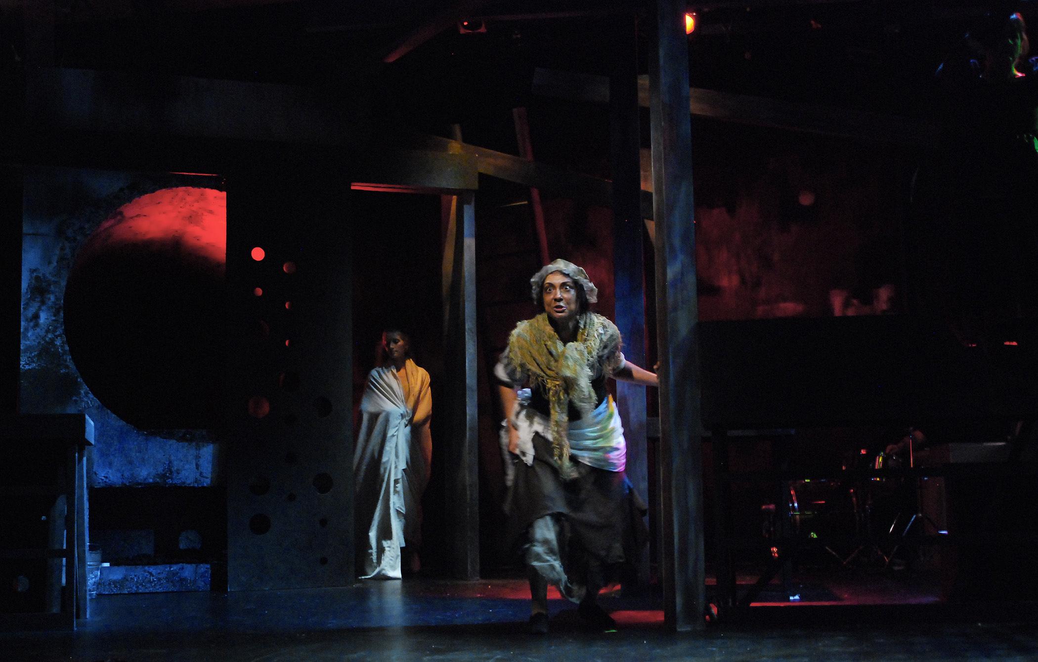PRODUCTION PHOTO