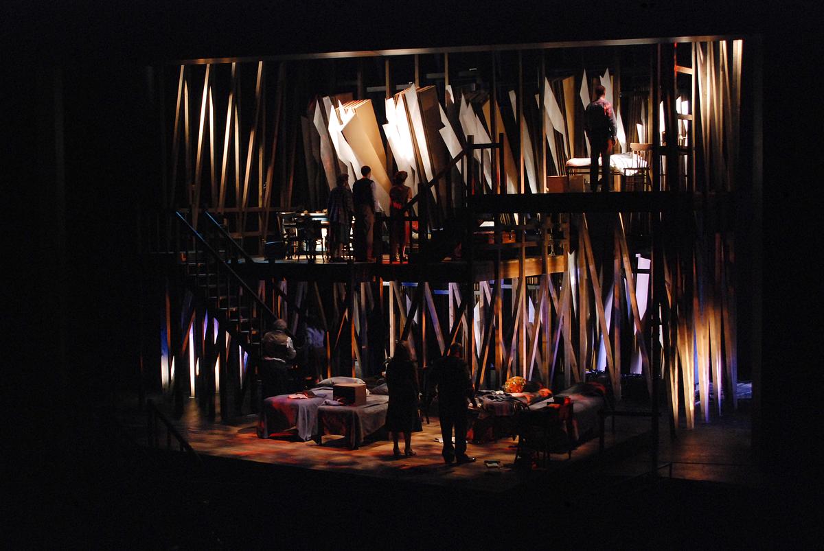 PRODUCTION PHOTO PRODUCTION PHOTO