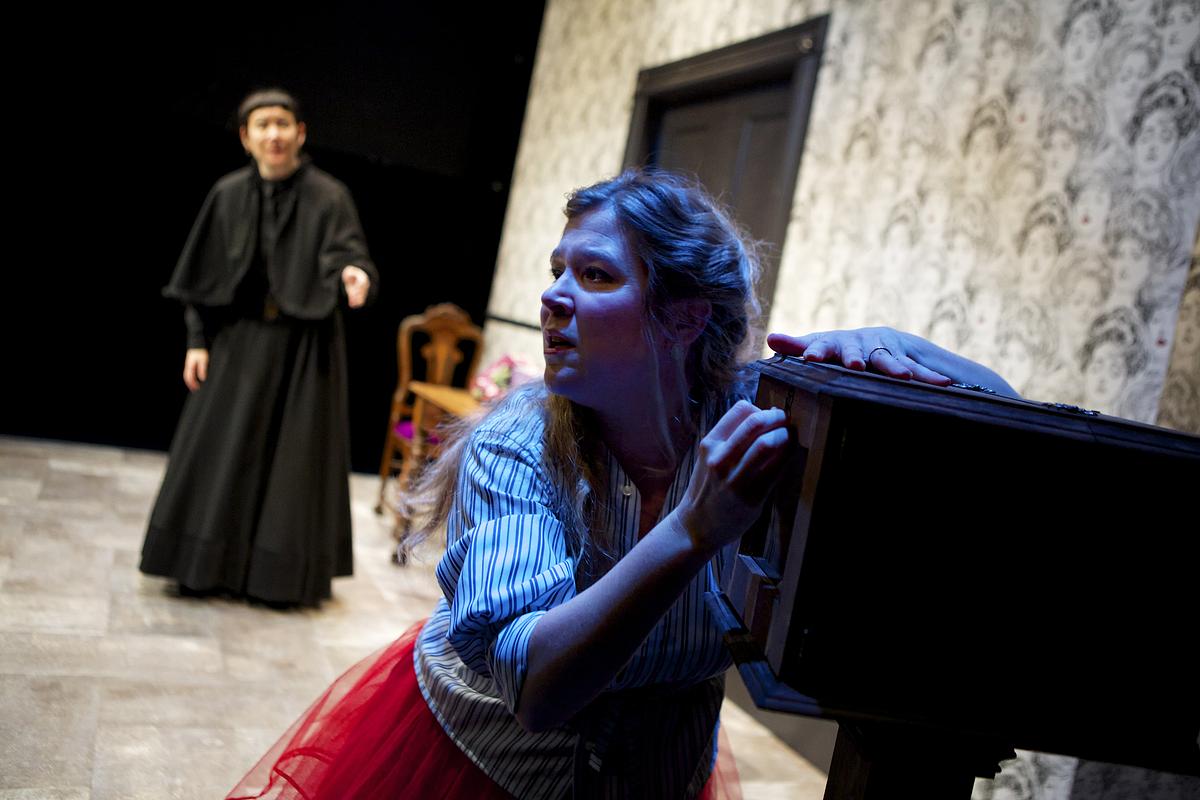 PRODUCTION PHOTO