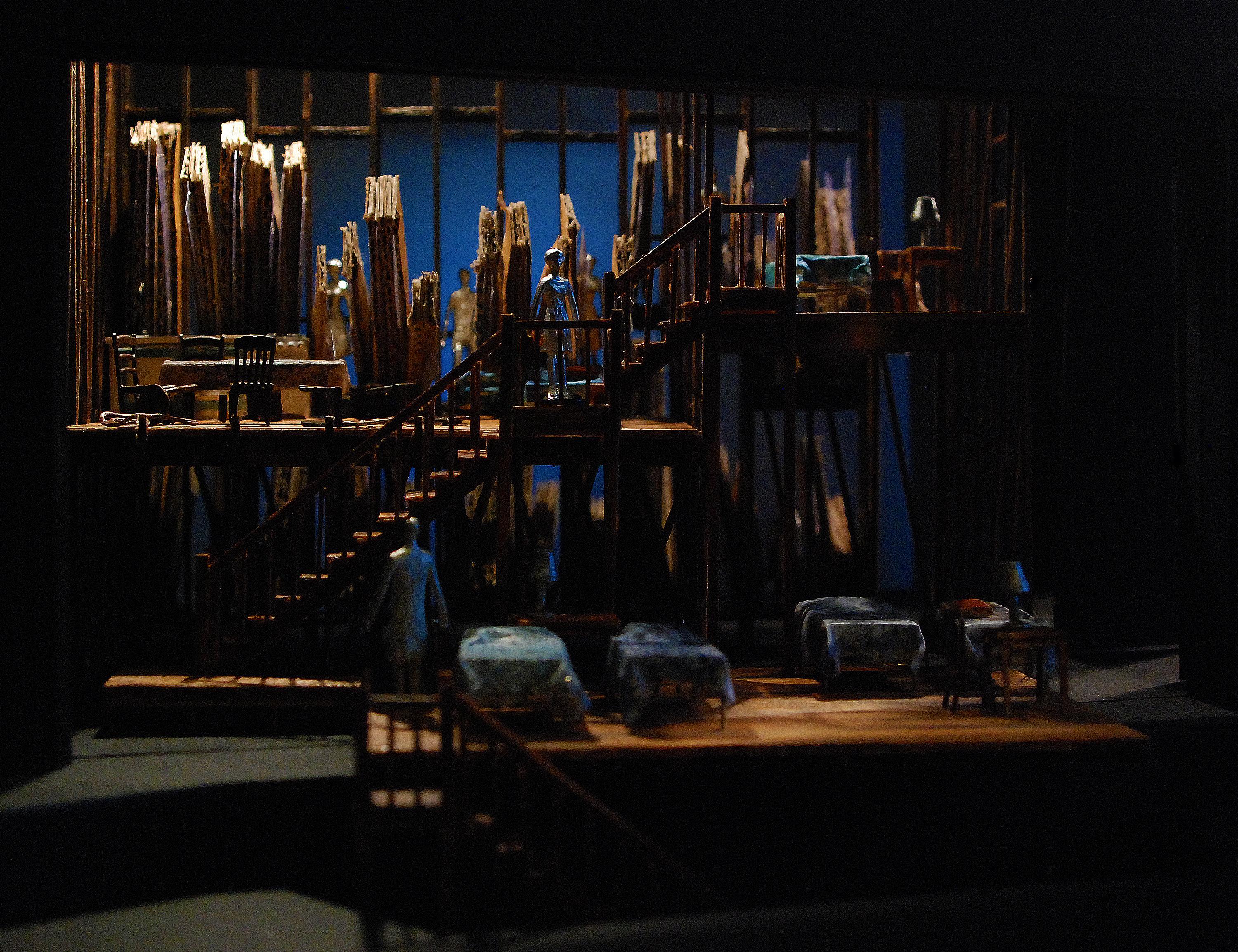 SET MODEL