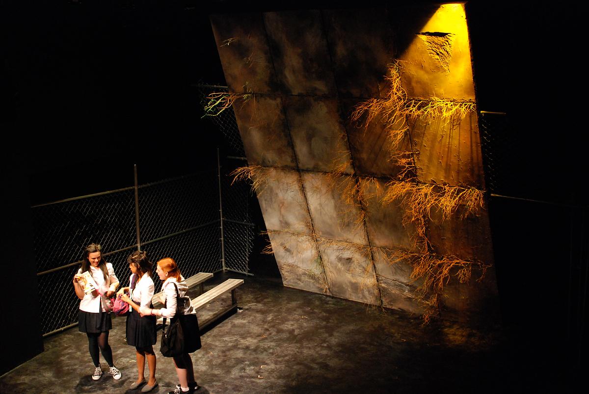 PRODUCTION PHOTO